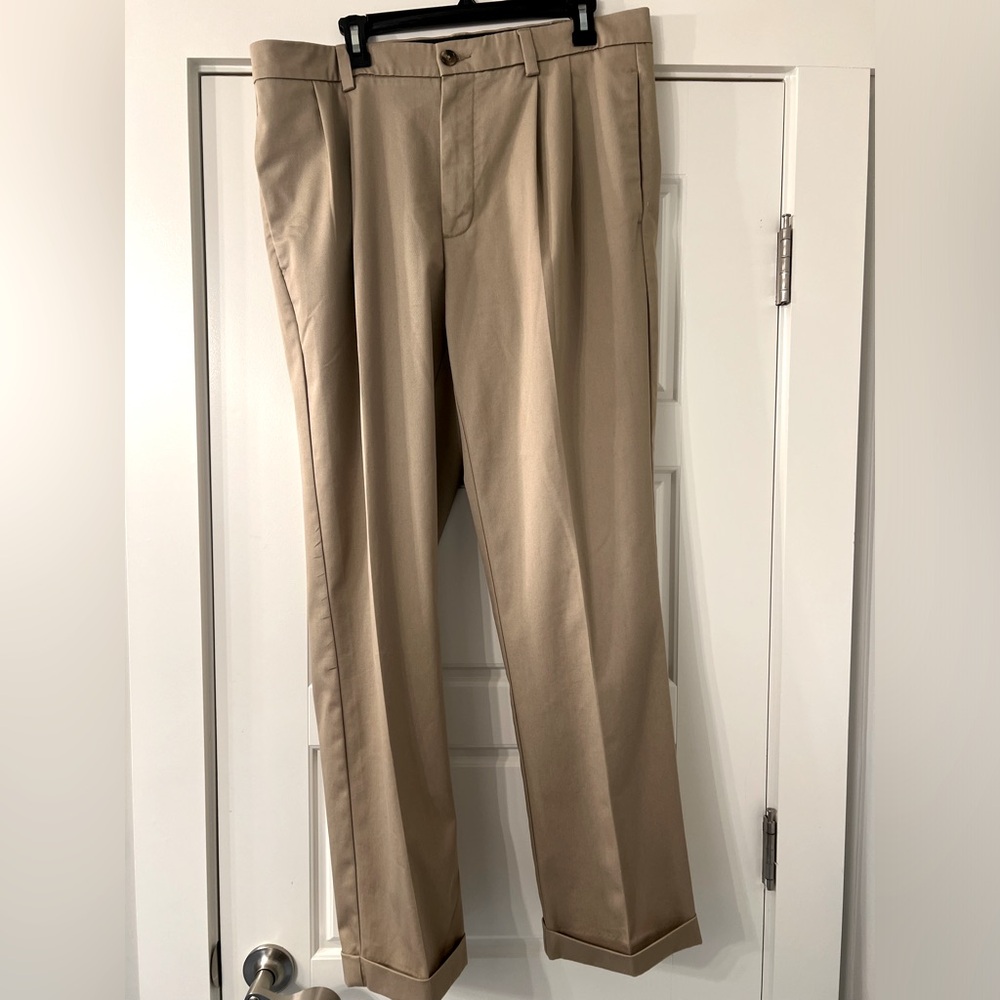 Four (4) Men’s Rountree & Yorke pants 36x32